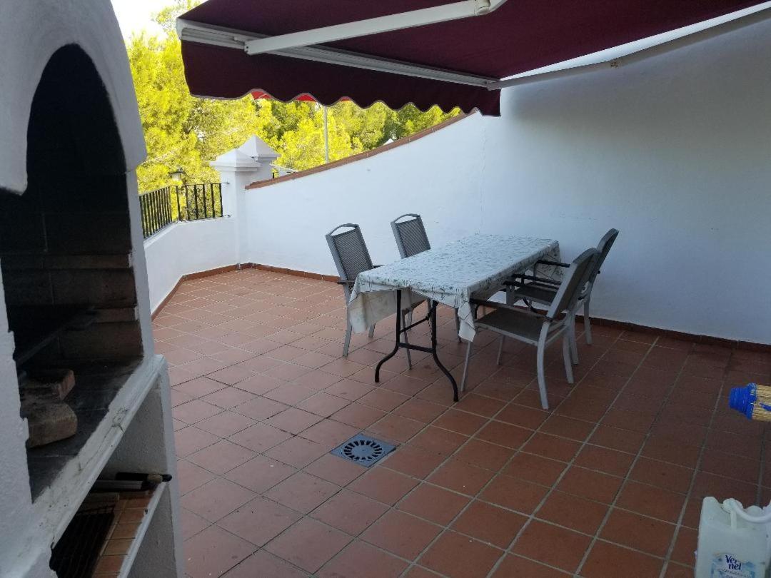Spacious family villa Aljamar 8a Nerja Exterior foto