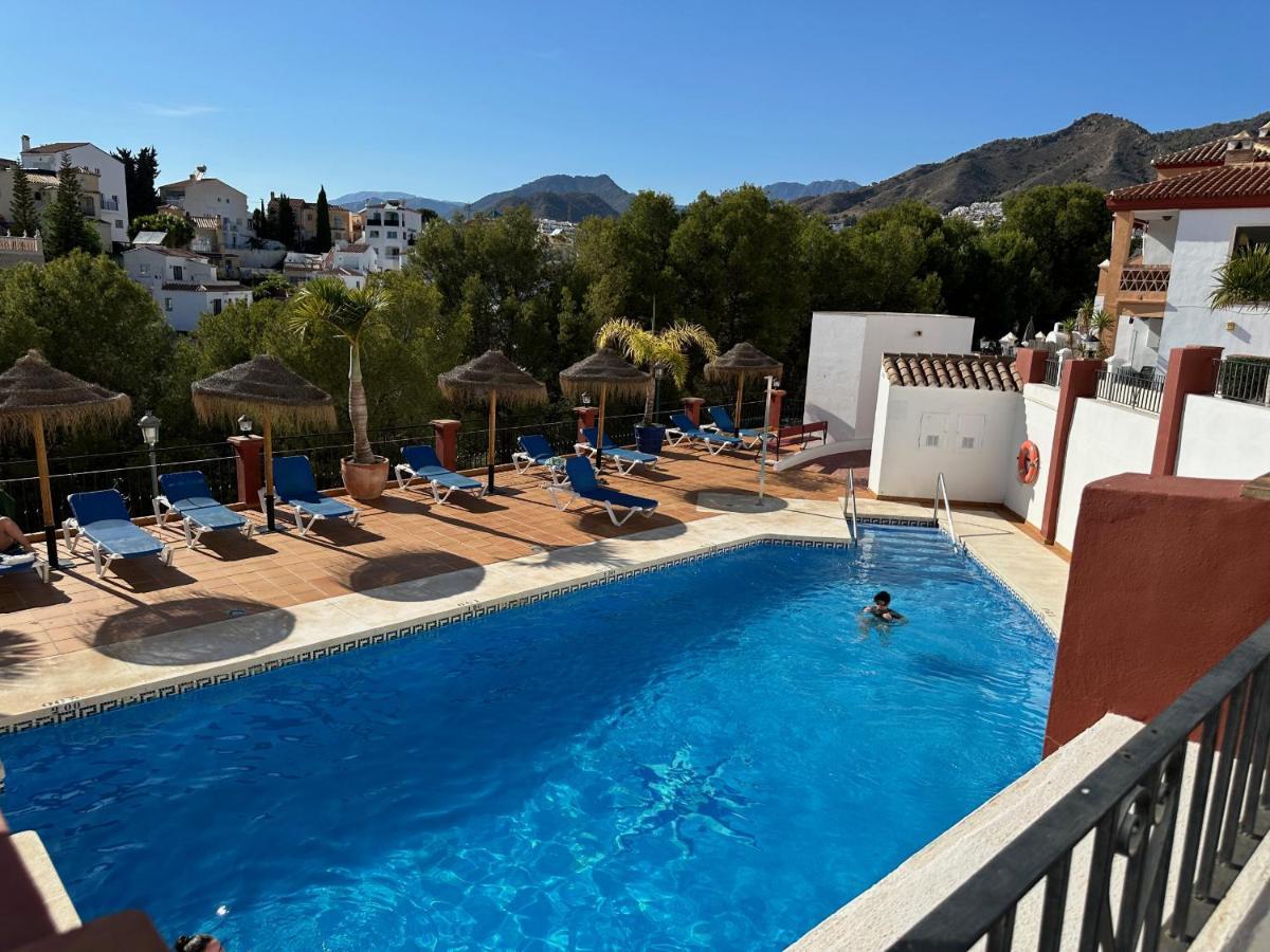 Spacious family villa Aljamar 8a Nerja Exterior foto