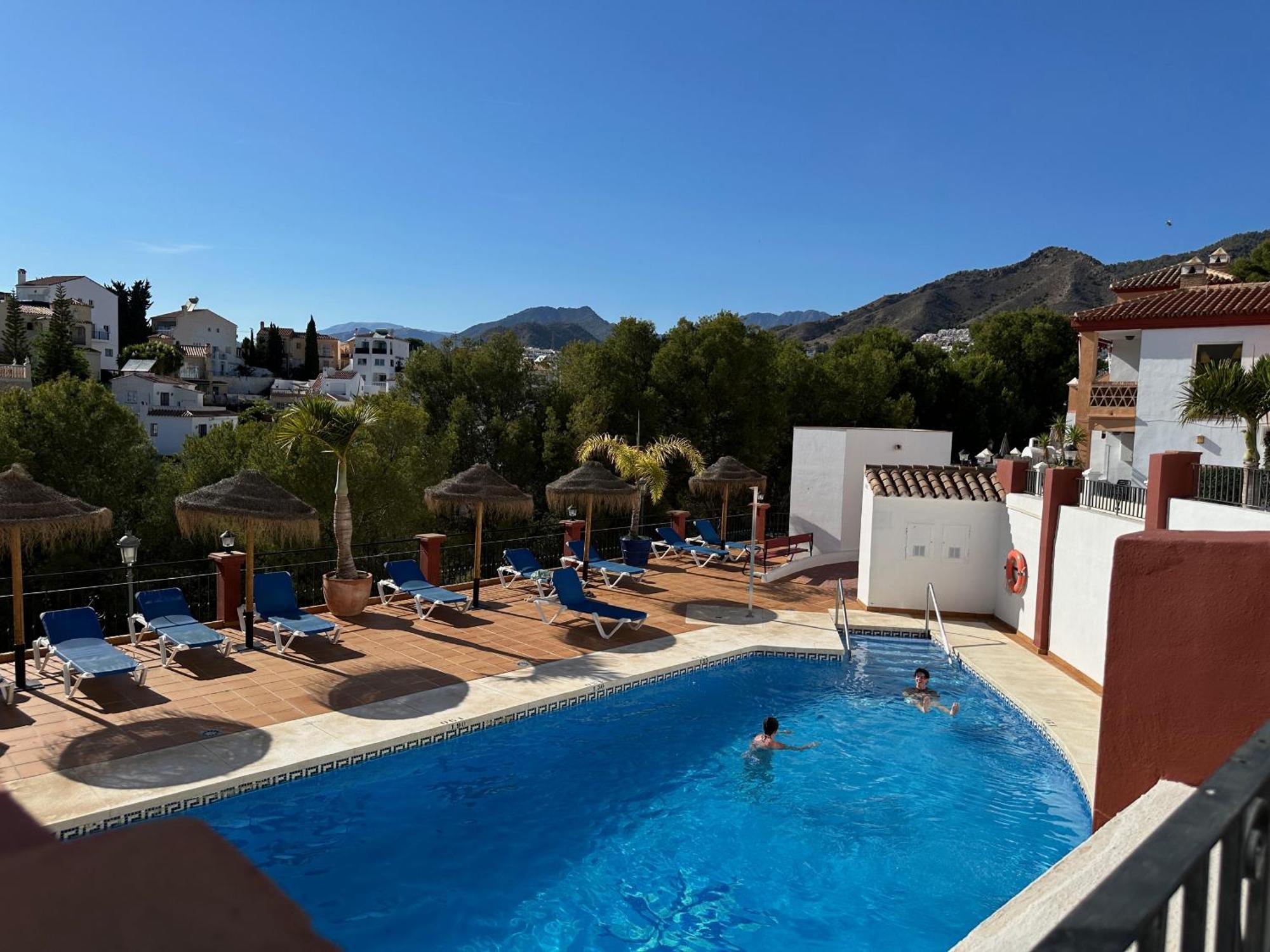 Spacious family villa Aljamar 8a Nerja Exterior foto